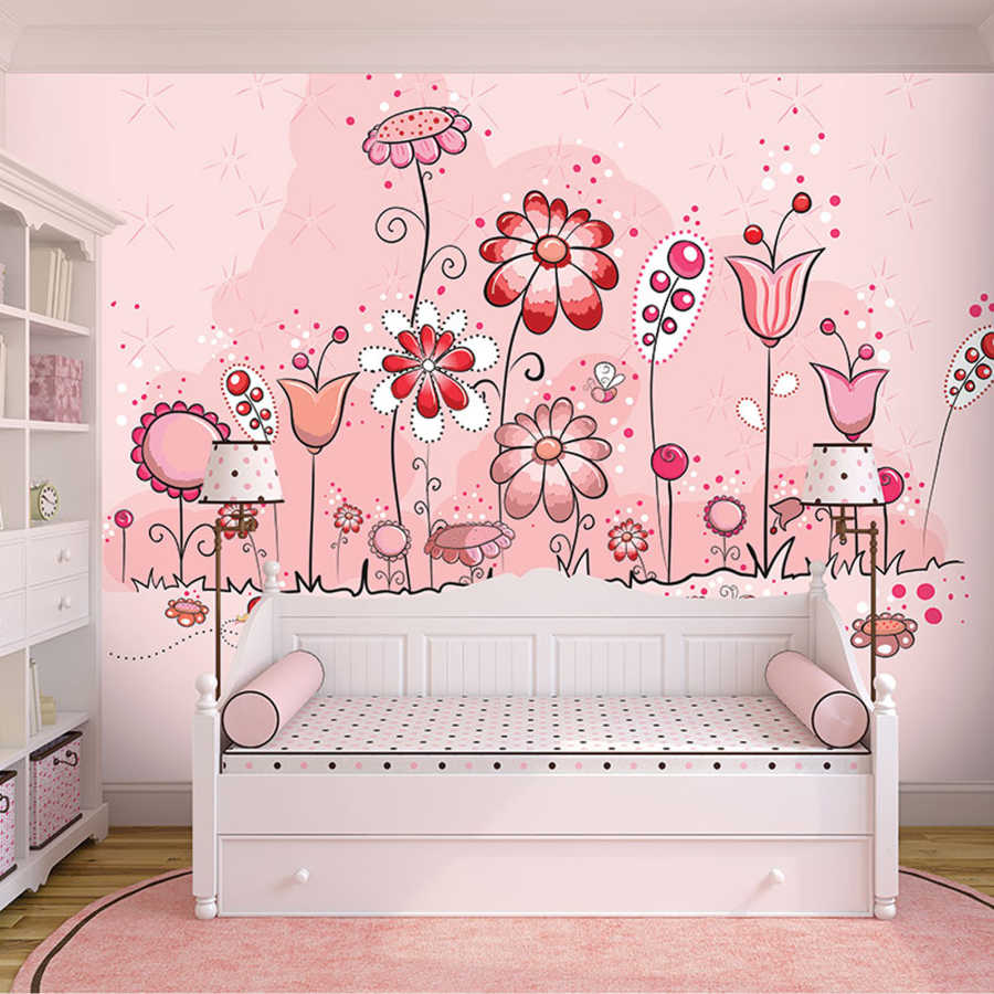 Pembe çiçekli lale ve papatya bebek odası duvar kağıdı