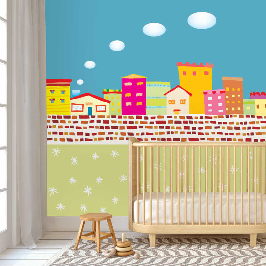 Renkli evler çimenler ve bulutlar bebek odası duvar kağıdı